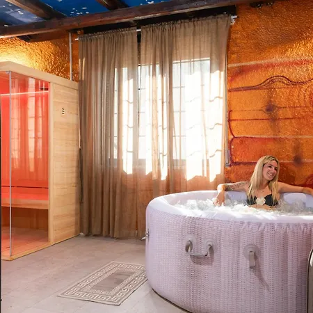 Suite Romantica Con Spa Privata, Idromassaggio E Sauna Liebeshotel